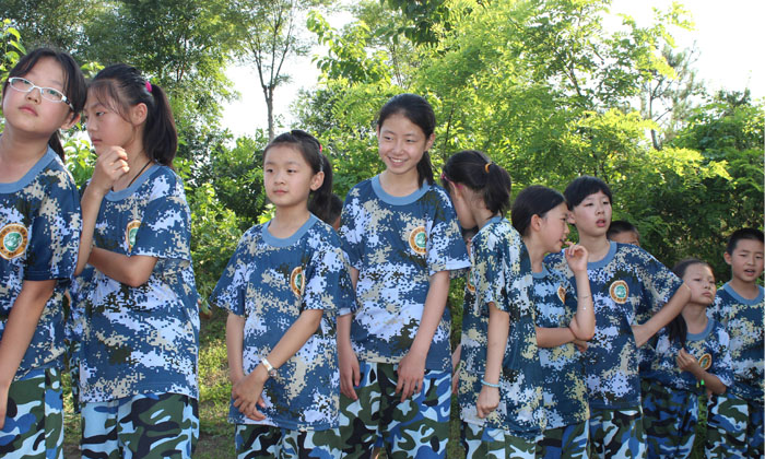 孩子參加濟(jì)南軍事夏令營(yíng)拓展活動(dòng)好嗎？