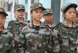 2024濟(jì)寧兒童軍事化訓(xùn)練營(yíng)讓孩子成為受歡迎的人