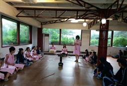 參加濟南國學夏令營還您一個德行好少年