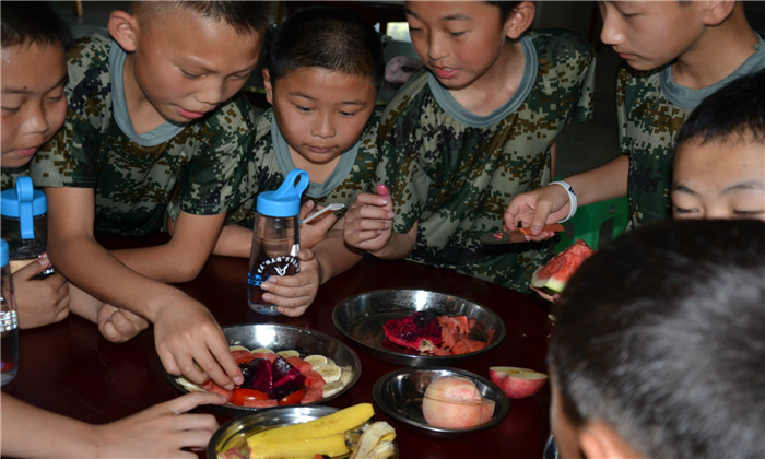 孩子參加景德鎮(zhèn)青少年夏令營(yíng)想家怎么辦？