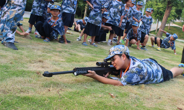 參加井岡山軍事夏令營有哪些活動主題？