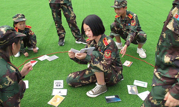 井岡山青少年軍事夏令營.gif