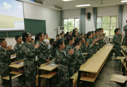 參加金華軍訓(xùn)夏令營的安全保障有哪些呢？