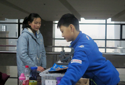 青少年參加機(jī)器人夏令營課程有哪些