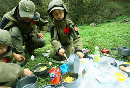 九江軍事夏令營讓孩子感受軍人生活！