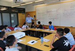 參加美國(guó)夏令營(yíng)感受不一樣的暑期生活