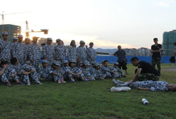 軍旅文化夏令營讓孩子暑期得到充分的鍛煉