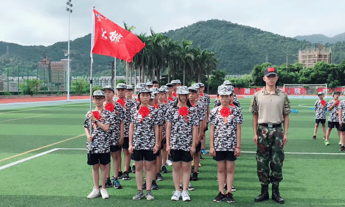 什么樣的孩子適合參加金課軍事夏令營(yíng)呢？