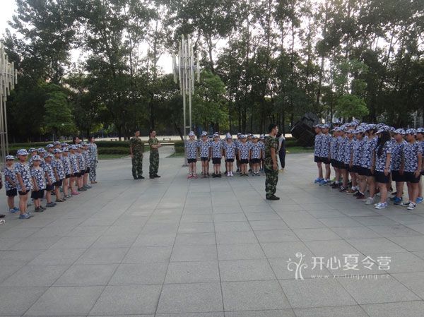 為什么要給孩子選擇中國(guó)軍旅文化夏令營(yíng)？