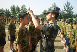 如何成為一個(gè)正規(guī)的軍人？