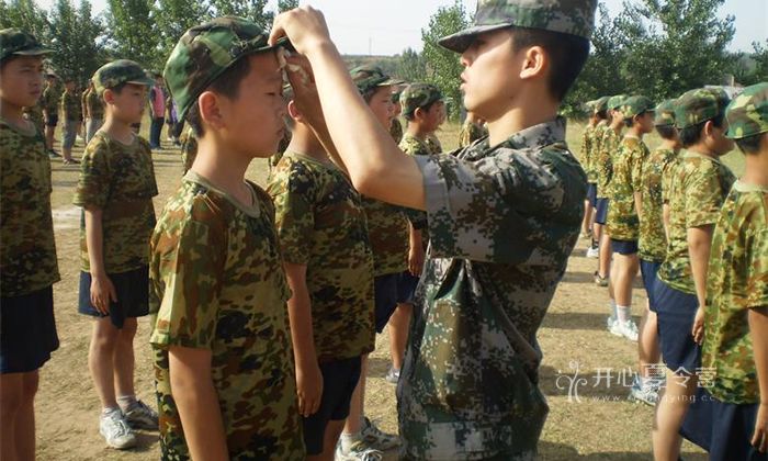 如何成為一個(gè)正規(guī)的軍人？