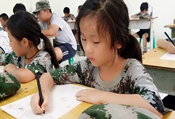 中國(guó)軍事將帥夏令營(yíng)帶給孩子那些改變？