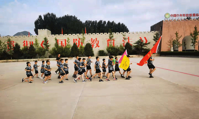 軍旅體驗(yàn)夏令營(yíng)有哪幾家