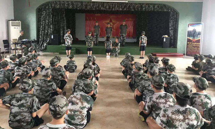 軍旅體驗(yàn)夏令營好不好