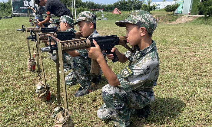 兒童軍旅體驗(yàn)夏令營(yíng)報(bào)名多少錢(qián)