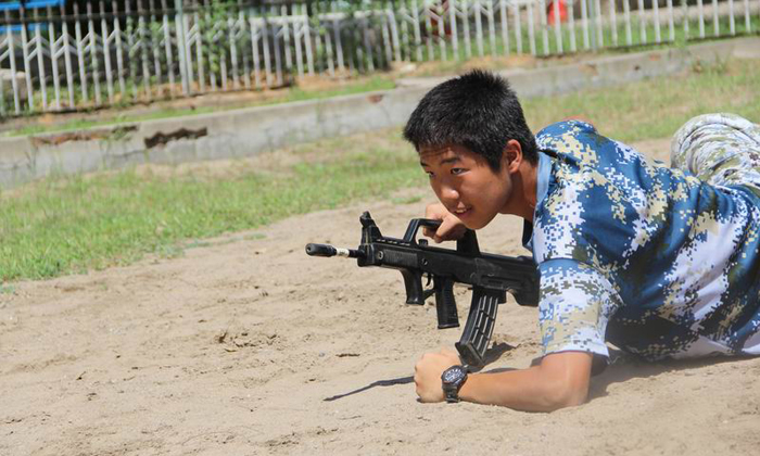 實(shí)彈射擊夏令營