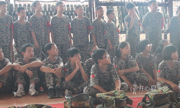 青少年魔鬼軍事訓(xùn)練營