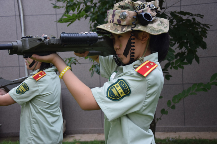軍事夏令營(yíng)