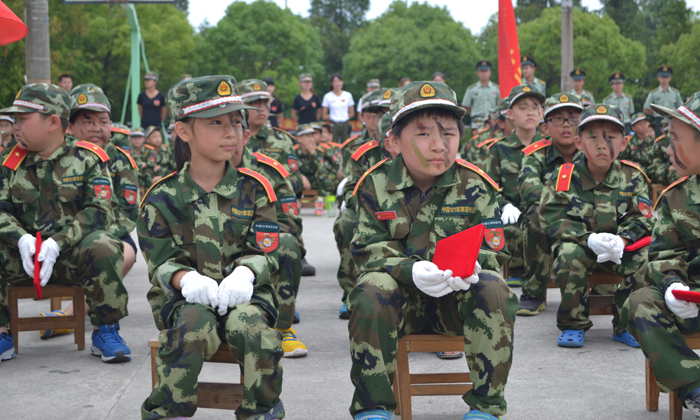 上海有哪幾家軍事夏令營(yíng)