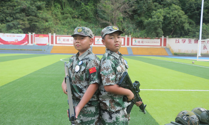 7天軍事夏令營什么價格