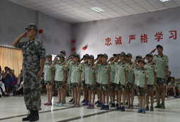 報(bào)名軍事夏令營多少錢？3-8千左右夏令營線路推薦