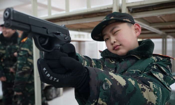 軍事夏令營