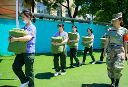軍事夏令營(yíng)幫助孩子取得成長(zhǎng)