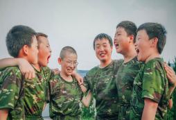 軍事夏令營去哪里報(bào)名？最佳報(bào)名地點(diǎn)一覽，快來看看！