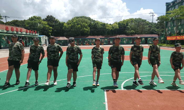10天小學(xué)生軍事夏令營(yíng)在哪里報(bào)名