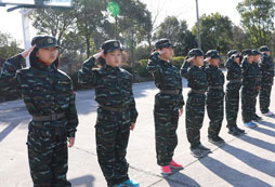 參加軍事夏令營(yíng)都包含什么內(nèi)容？