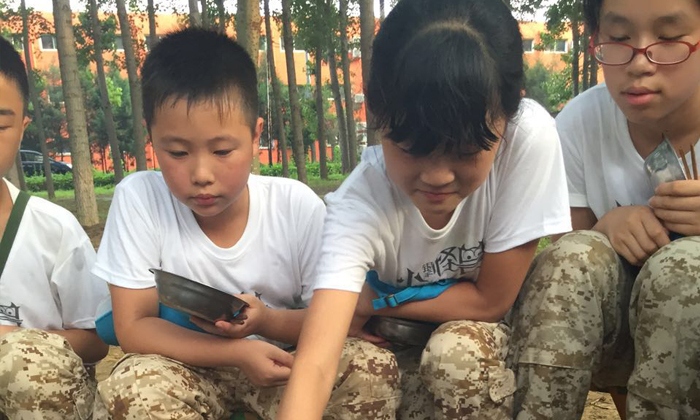 軍事農(nóng)田生存體驗營