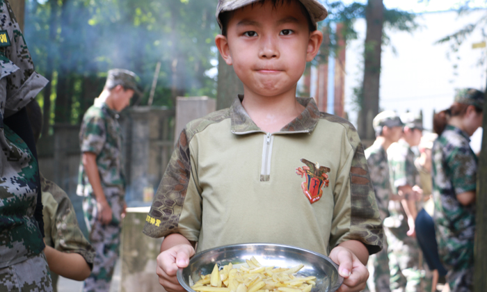 軍事夏令營是如何管理學(xué)員的？