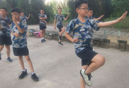 2024年中小學(xué)生夏令營(yíng)軍訓(xùn)課程怎么樣?