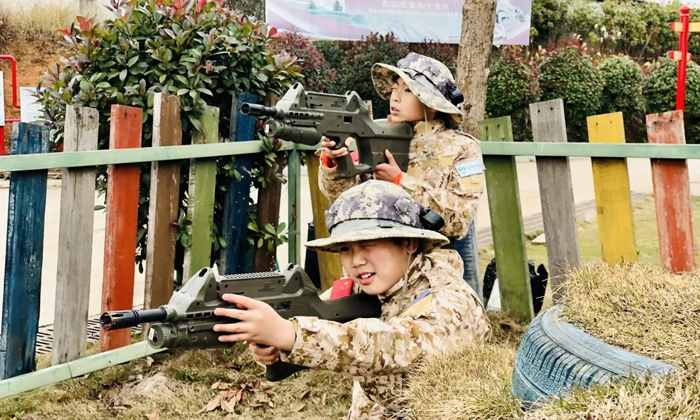軍事夏令營(yíng).jpg