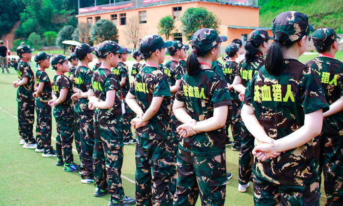 軍訓(xùn)夏令營(yíng)報(bào)名哪家