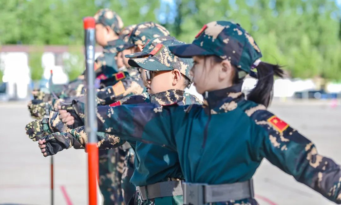 軍訓(xùn)夏令營(yíng)報(bào)名哪家
