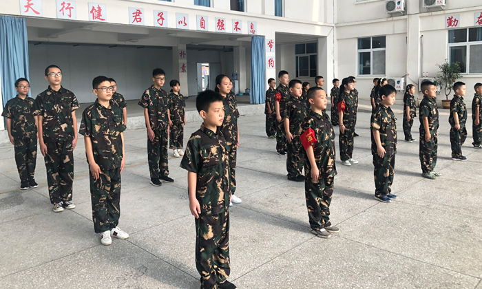 軍訓(xùn)夏令營(yíng)去哪里好
