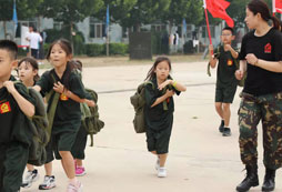 孩子參加軍訓夏令營怎么樣？