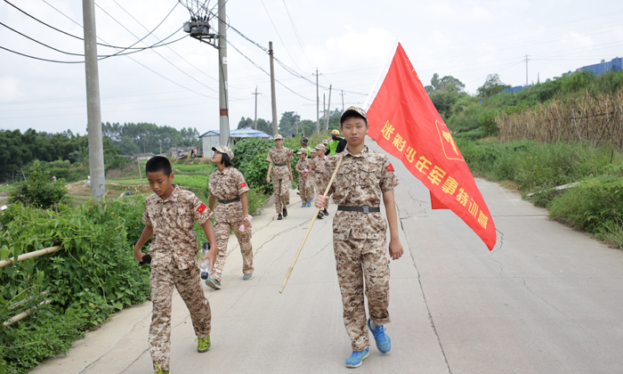 軍訓(xùn)夏令營報名推薦