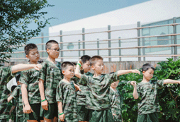 軍訓夏令營鍛煉孩子的體魄毅力