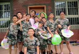 青少年軍訓(xùn)夏令營里有哪些特色的活動？