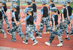 軍訓(xùn)夏令營選哪家，專業(yè)機(jī)構(gòu)報(bào)名