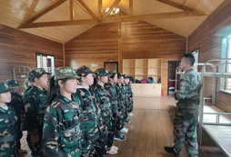 軍訓(xùn)夏令營哪家好，口碑機(jī)構(gòu)報(bào)名