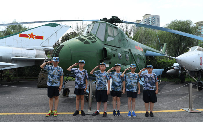 軍訓(xùn)夏令營報名哪家好