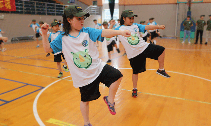 10歲小孩去軍訓夏令營好不好