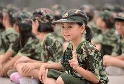 廣州兒童軍訓(xùn)夏令營培養(yǎng)好性格不可錯過