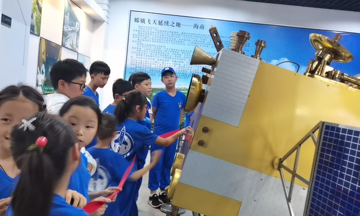 康定航天夏令營讓孩子樹立遠(yuǎn)大的目標(biāo)！.jpg