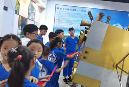 康定航天夏令營讓孩子樹立遠(yuǎn)大的目標(biāo)！