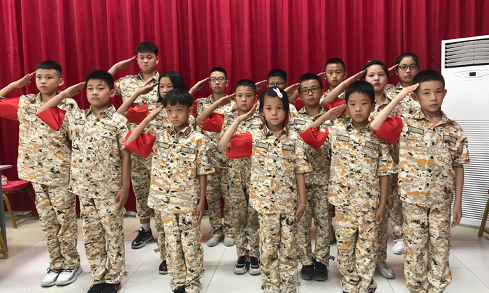 康定中學(xué)生軍事夏令營好處有哪些