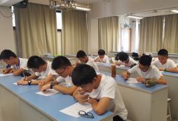 有科技與英語相互組合的夏令營嗎？